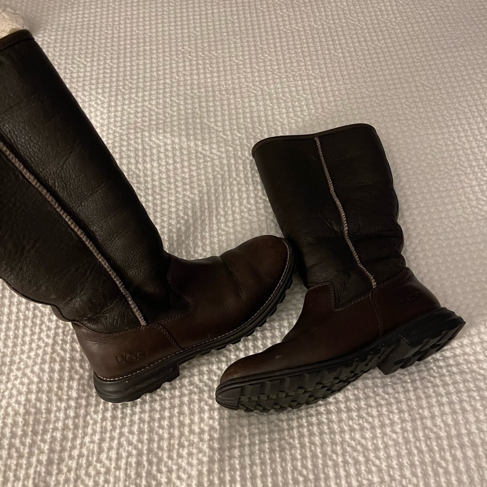 UGG boots size 8